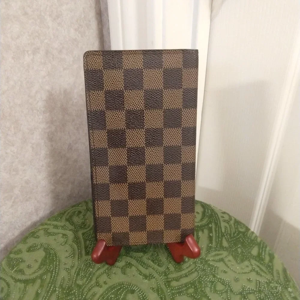 Louis Vuitton price firm